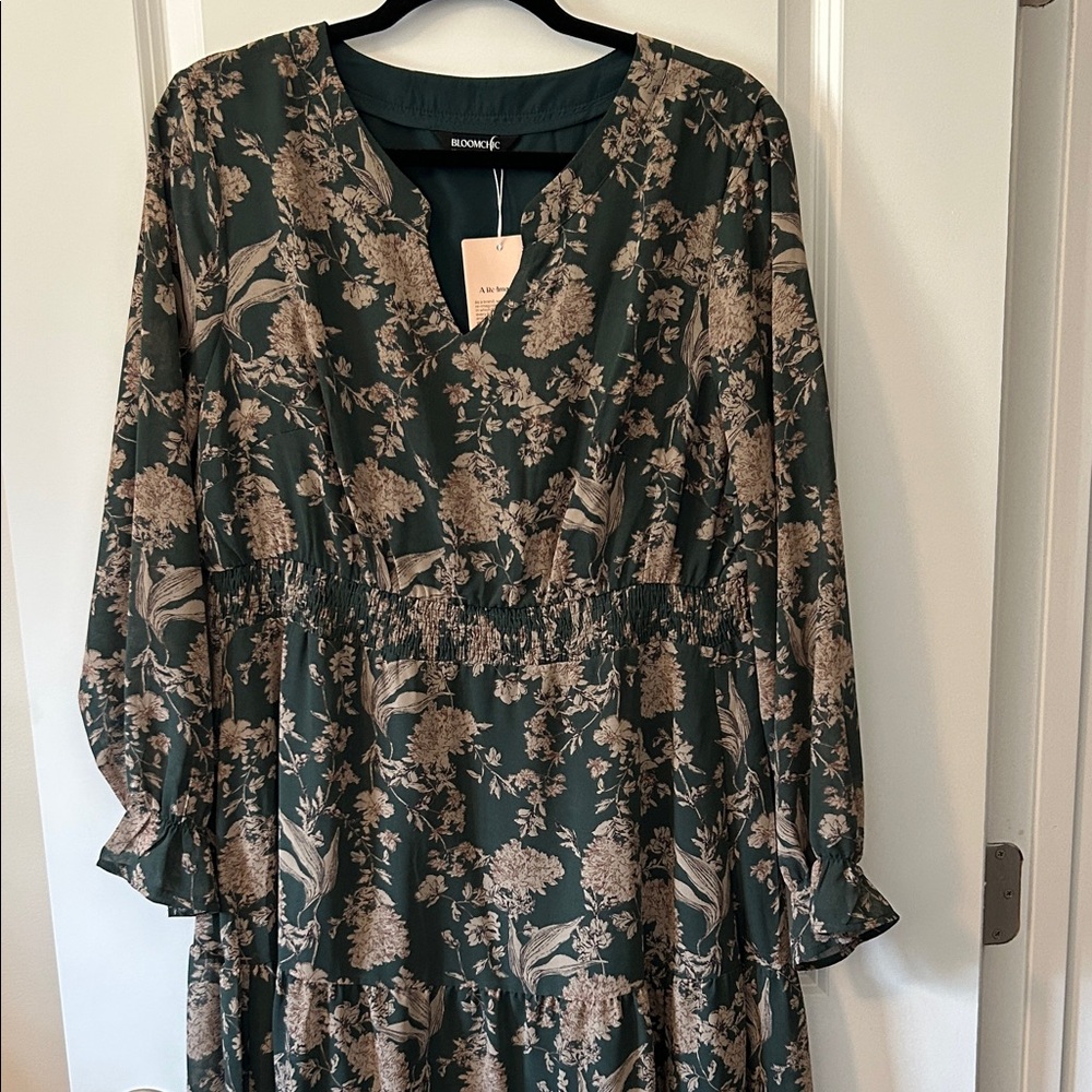 SZ 14-16 NWT BloomChic Long Sleeve Dress in Green and Tan Floral